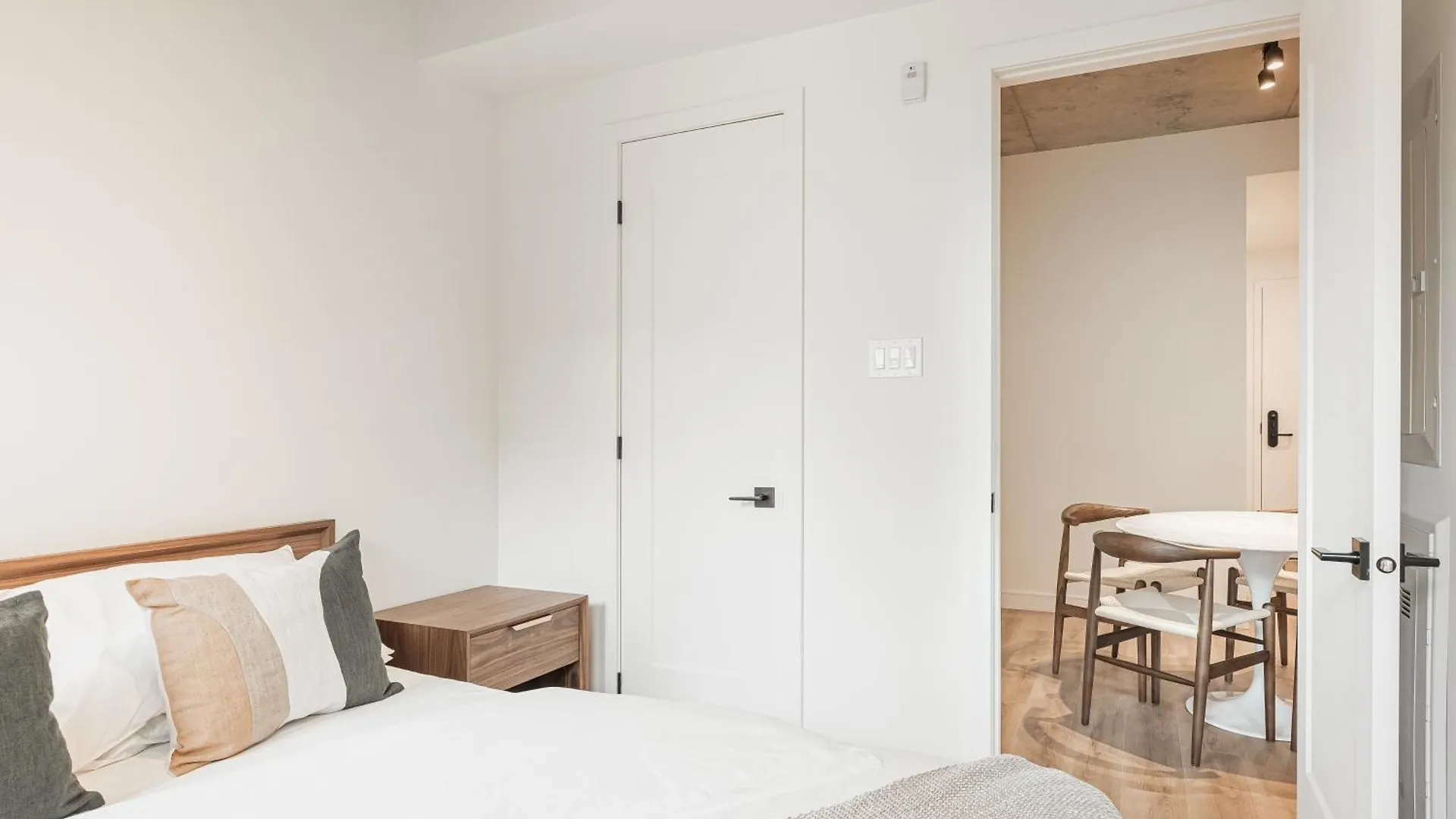 Le Mont Apartments Montréal